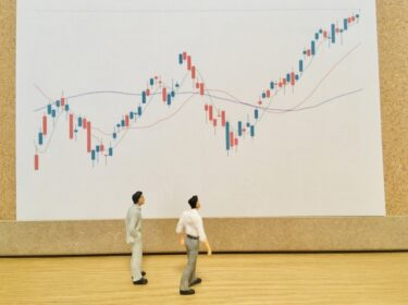 ポンドが火を吹いた！？爆発的な値動きの背景と今後のトレード戦略を徹底解説！