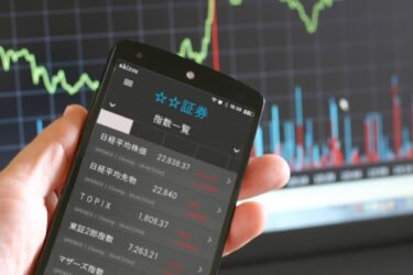 スマホトレードに潜む失敗リスクとその予防策を体系的に解説